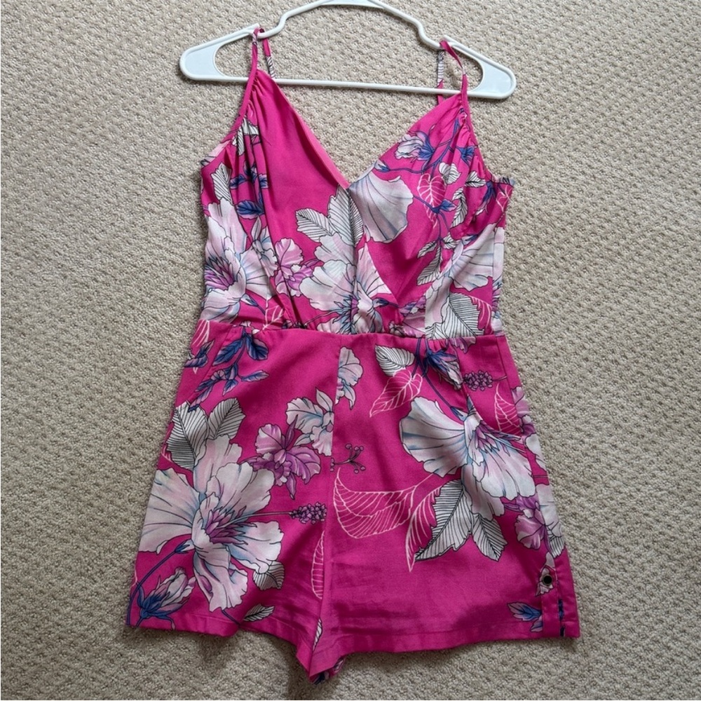 Yumi Kim Pink Floral Romper Size Small